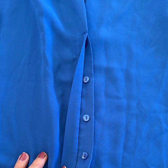 Women’s Blouses - Picture 4 of 16